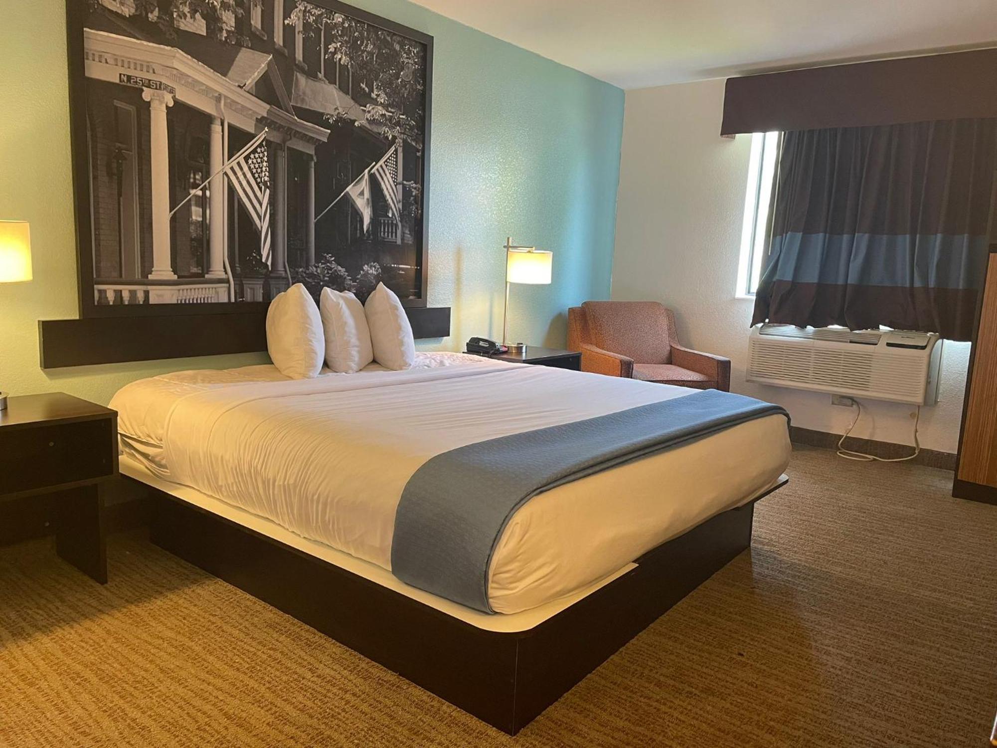 Hotel Super 8 By Wyndham Lynchburg Va Extérieur photo